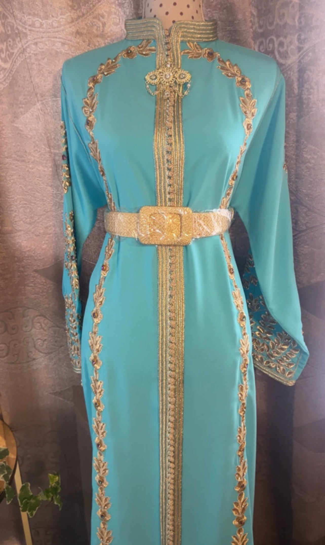 Caftan Bleu Clair Orné de Broderie Tarz Rabati