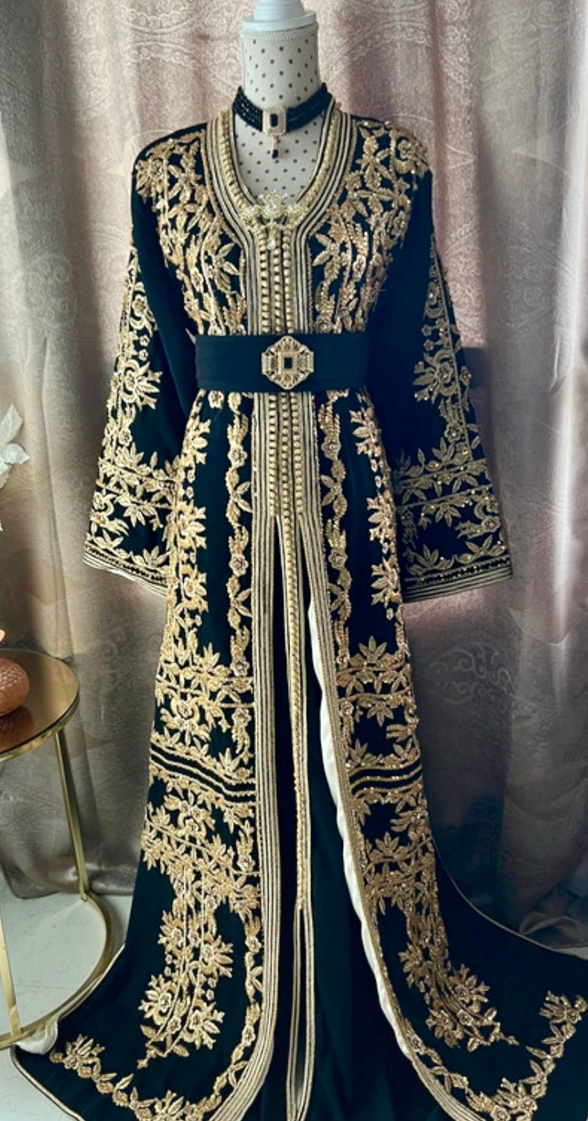 Takchita Prestige Noir avec Broderie au fil d'Or