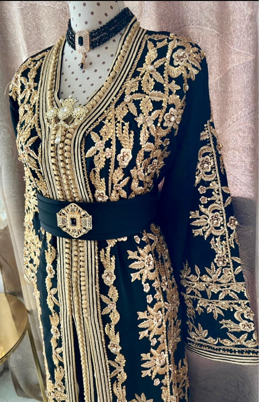 Takchita Prestige Noir avec Broderie au fil d'Or